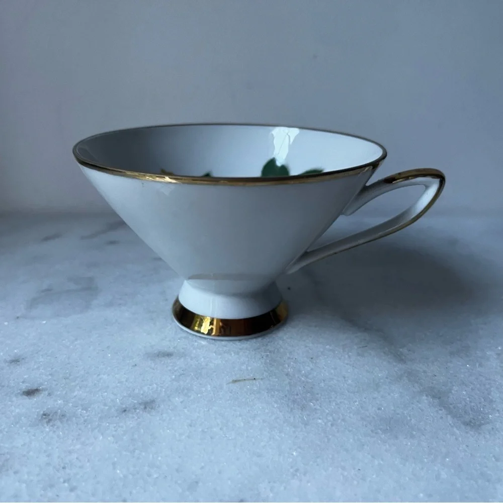 Elegant White floral Teacup with Gold Trim